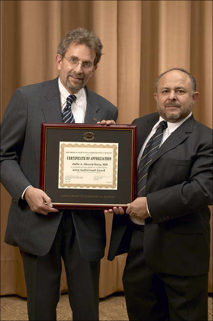 Gastroenterologo Salvadoreño